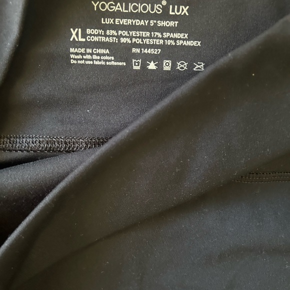 NWOT YOGALICIOUS LUX High Waisted Yoga Shorts with Sports Bra Set. - Picture 5 of 5